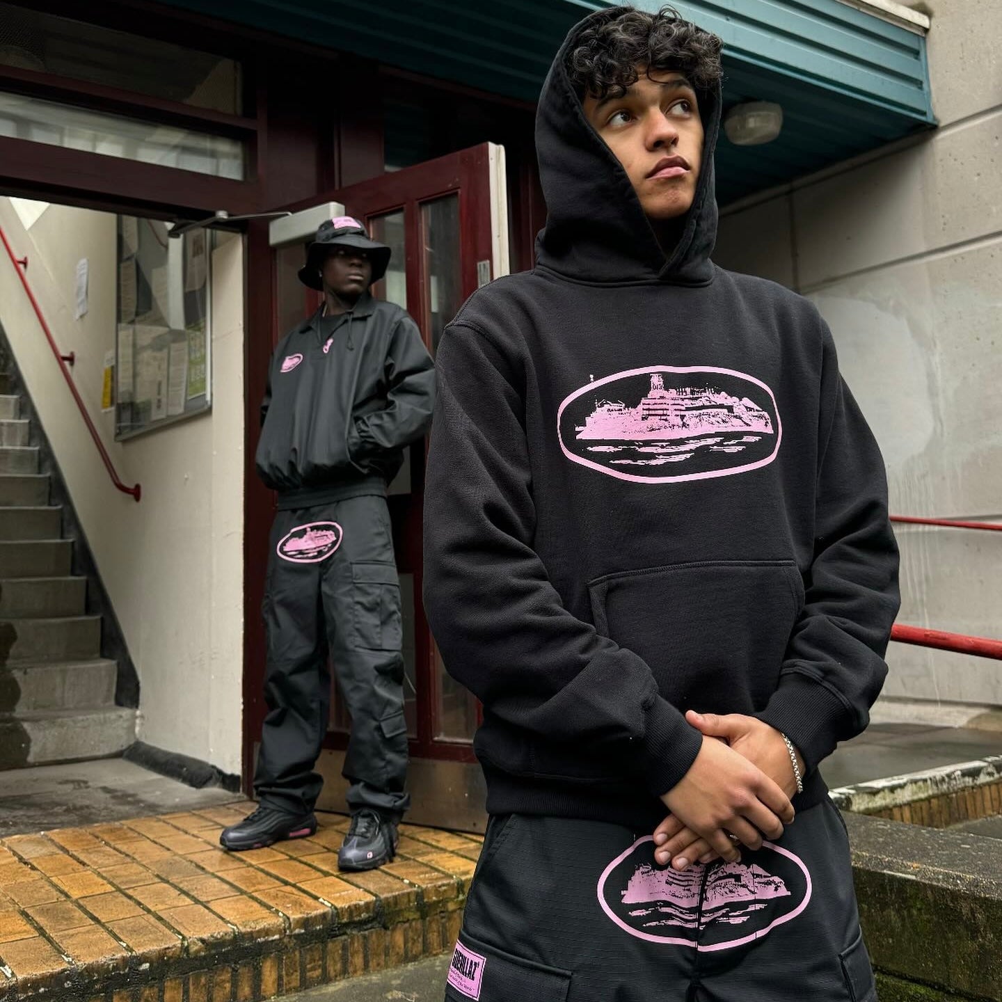 Corteiz RTW Alcatraz V2 Hoodie - Black / Pink