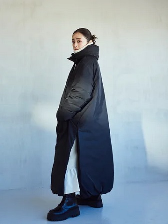 安達祐実さんとDUVETICAがコラボ！ダウンジャケット＆ロング丈コートが