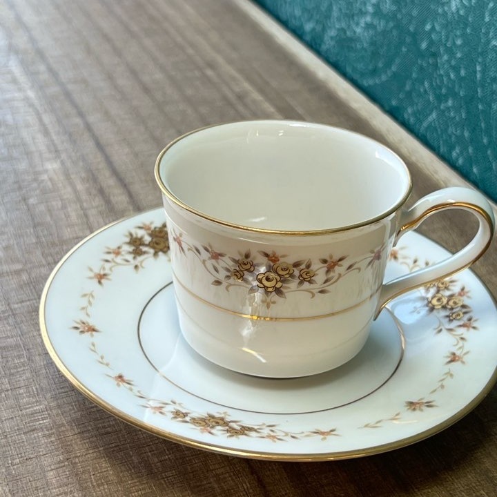 NORITAKEノリタケ アイボリーチャイナ サフォーク デミタスカップ